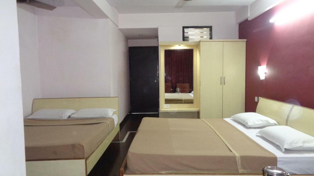Hotel Ganesh Palace Mysore Exterior foto