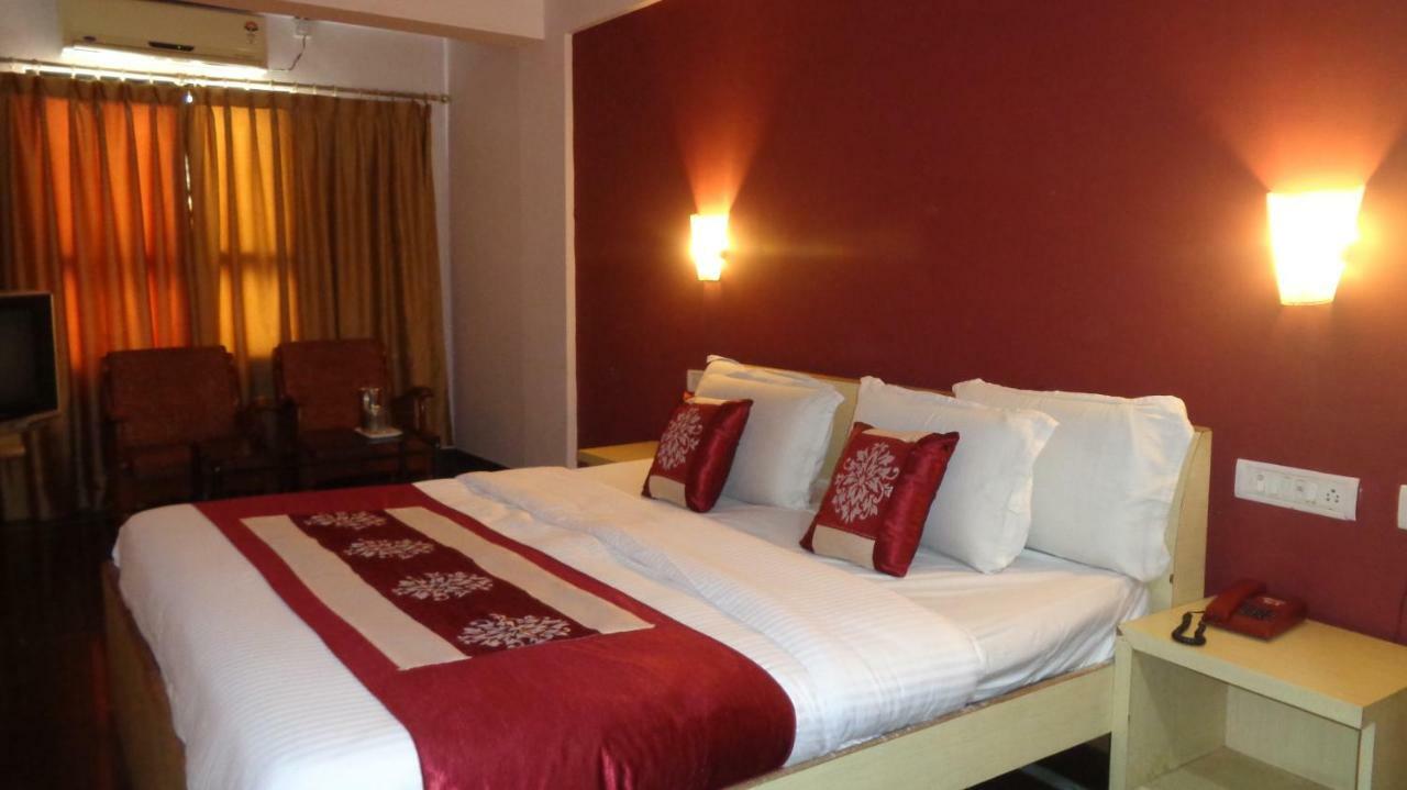 Hotel Ganesh Palace Mysore Exterior foto