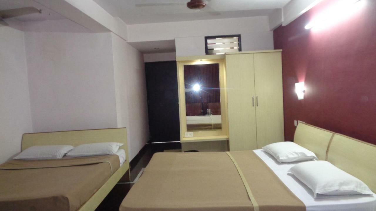 Hotel Ganesh Palace Mysore Exterior foto